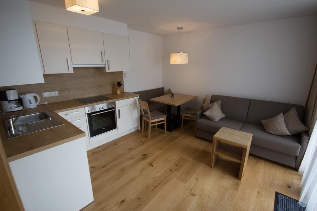Berglife Appartements Serfaus Zimmer foto