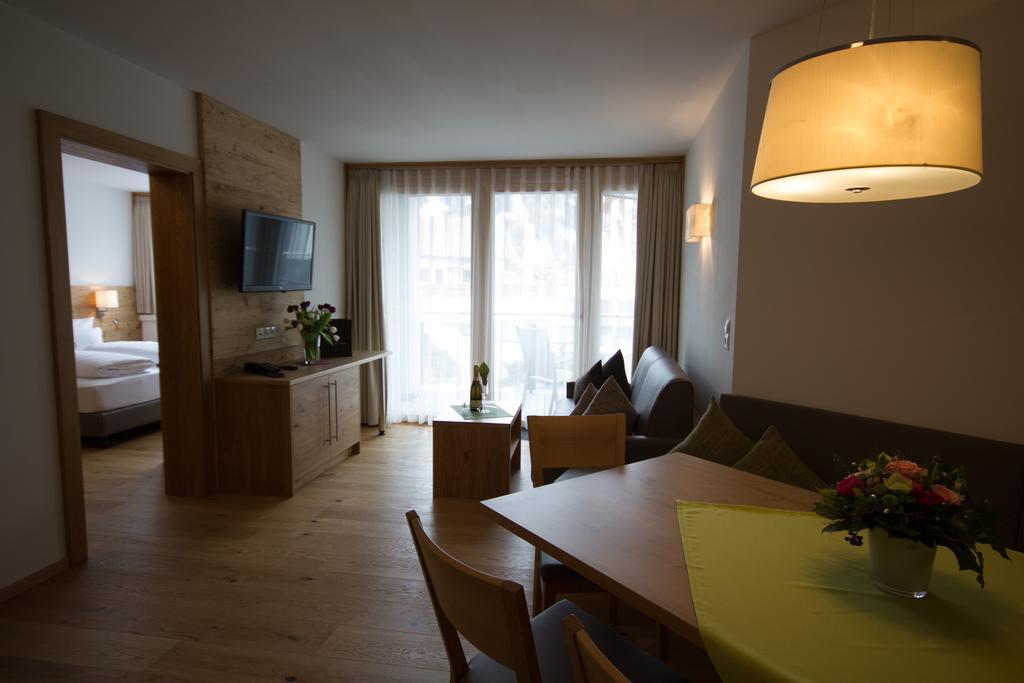 Berglife Appartements Serfaus Exterior foto